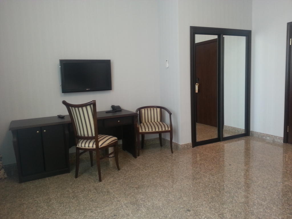 Royal Petrol Hotel Taldykorgan Luaran gambar