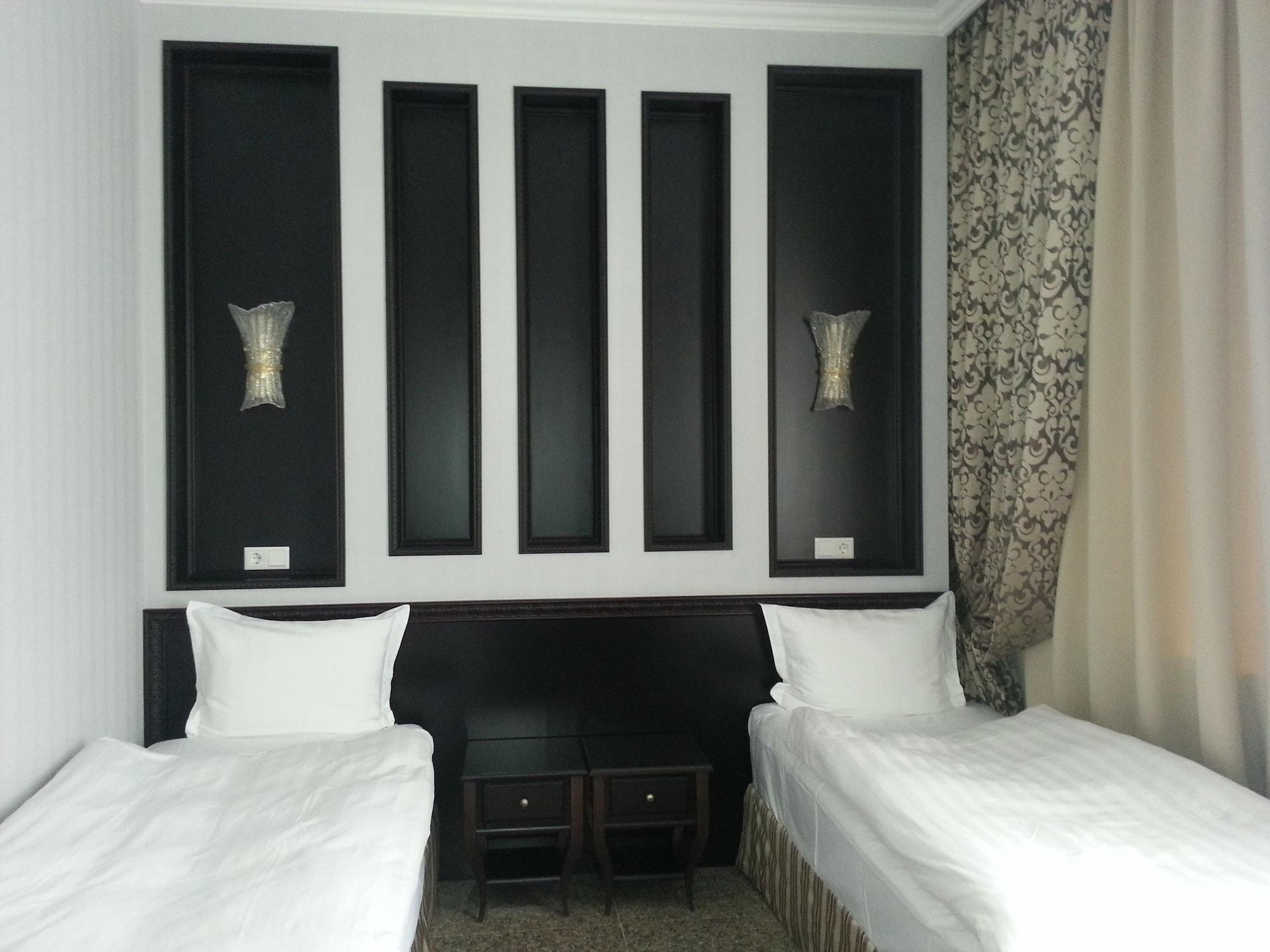 Royal Petrol Hotel Taldykorgan Luaran gambar