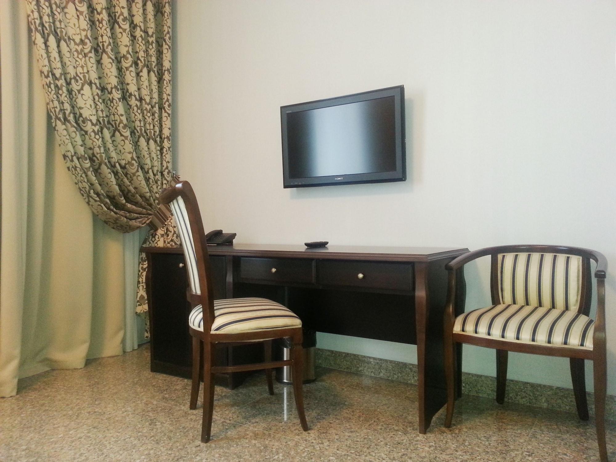 Royal Petrol Hotel Taldykorgan Luaran gambar