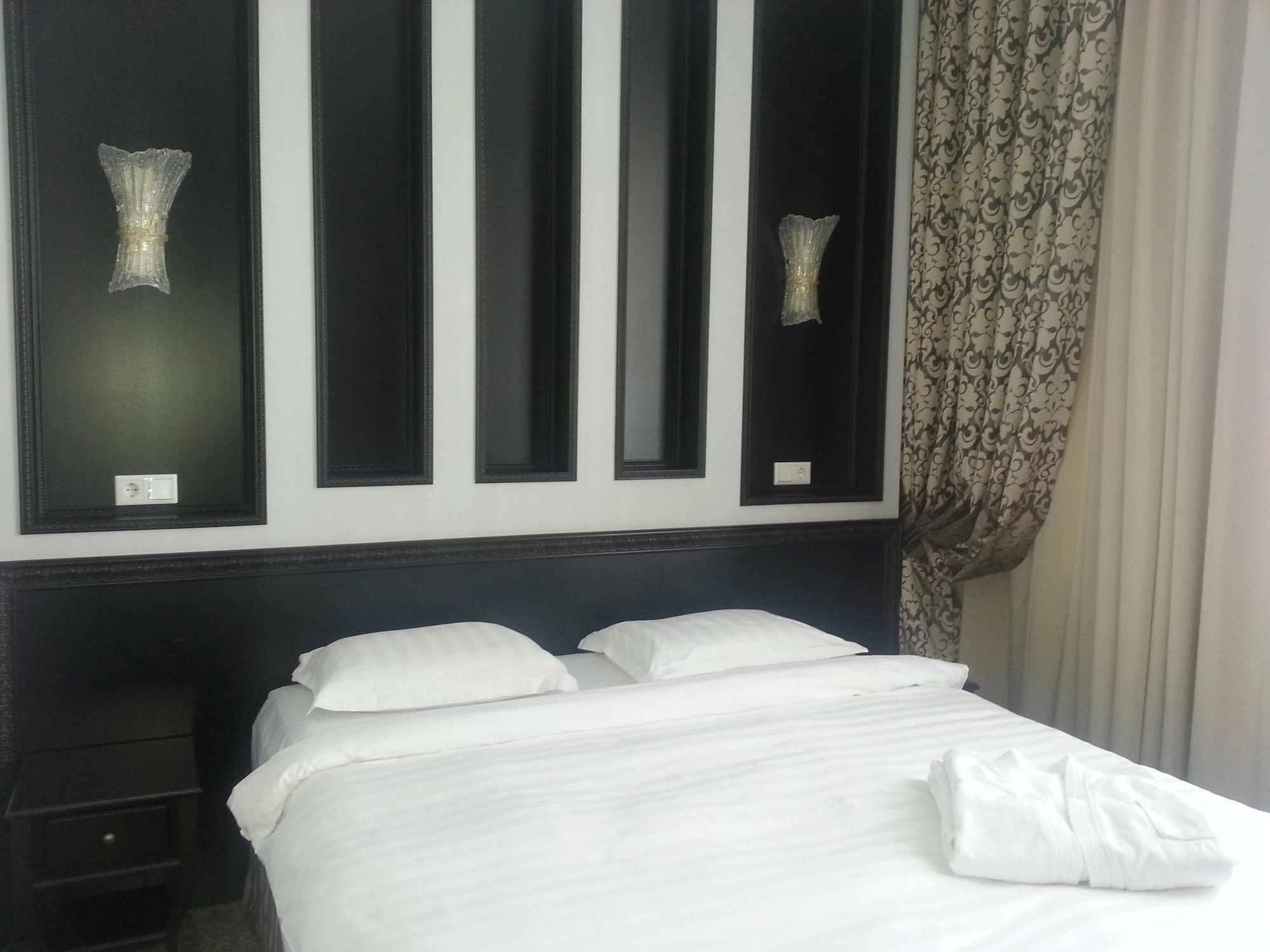 Royal Petrol Hotel Taldykorgan Luaran gambar